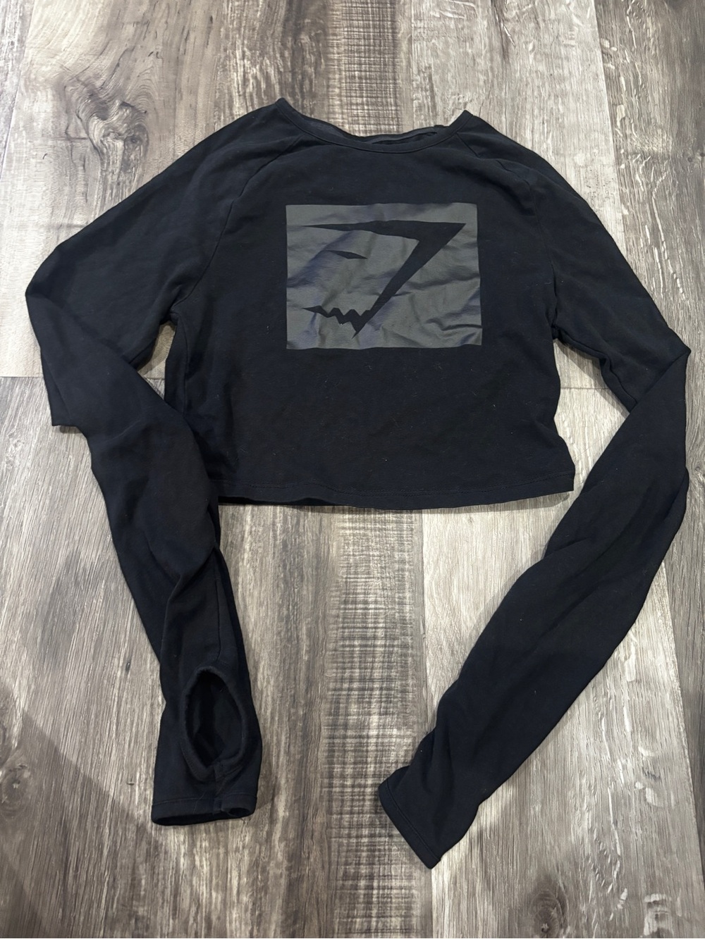 Gymshark Black Long Sleeve Crop Top Small